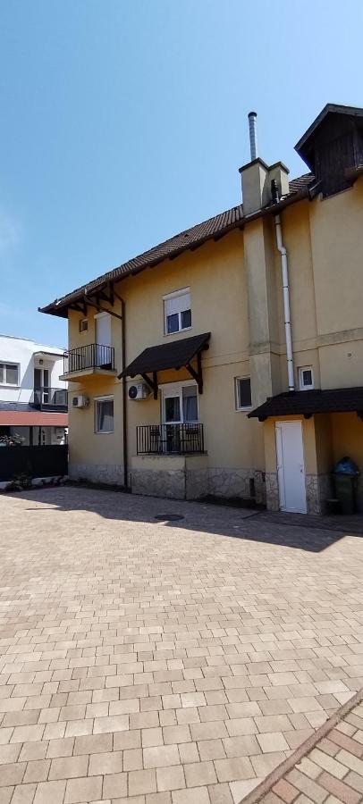 Levendula apartmanház Hajdúszoboszló Extérieur photo